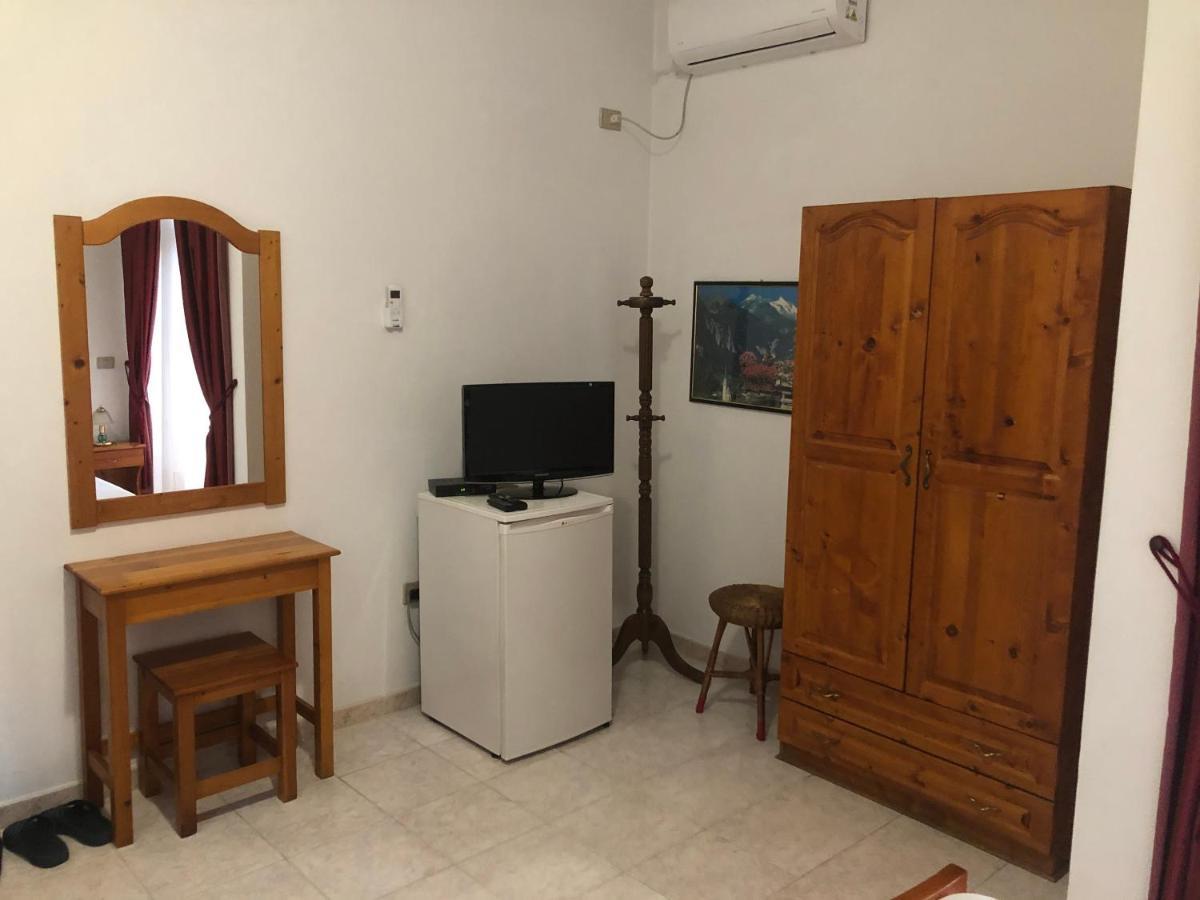 Villa Pepeto Durres Albania エクステリア 写真